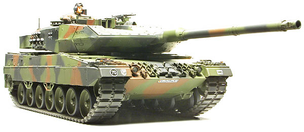 Tamiya 1/35 Maket Leopard 2 A6 Main Battle Tank