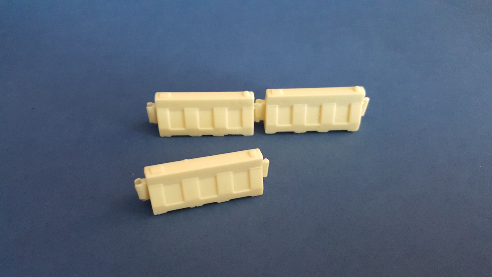 1/35 Water Barrier (3 Pieces)