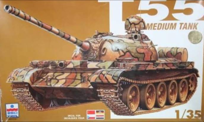 Esci 1/35 Ölçek T55 tank modeli