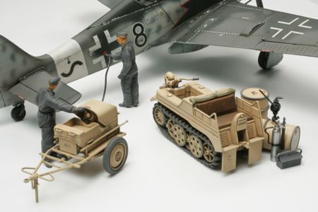 Tamiya 1/48 Model APS Unit & Kettenkraftrad