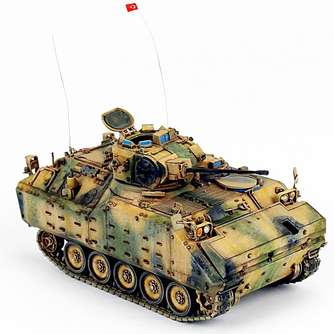 Ht 135 Maket Zma 15 Acv 15 Zırhlı Muharebe Aracı 