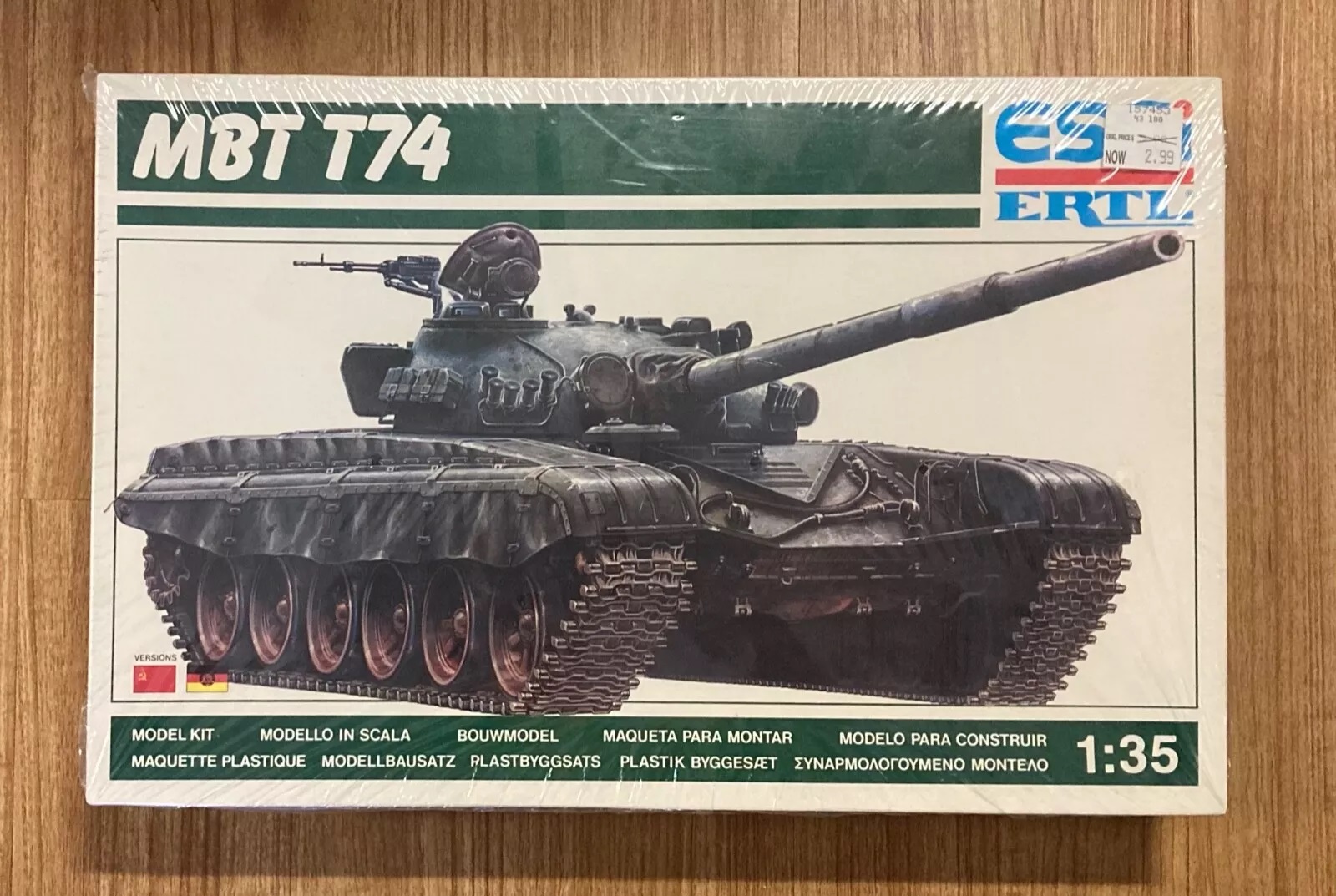 ESCI/ ERTL 1/35 Maket - MBT - T74 RUSSIAN TANK