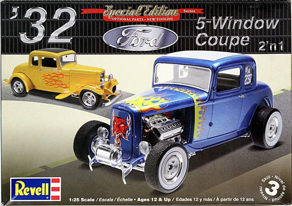 Revell 1:25 Maket 1932 Ford 5 Window Coupe