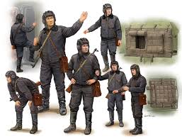 Trumpeter 1/35 scale Soviet Soldier – Scud B Crew
